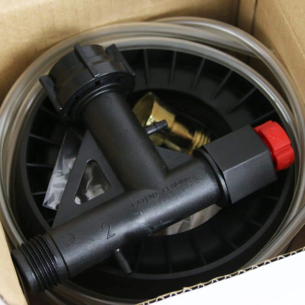 Chapin 4710 HydroFeed 1 Gal. In-Line Auto-Mix Fertilizer Injector System - Image 7