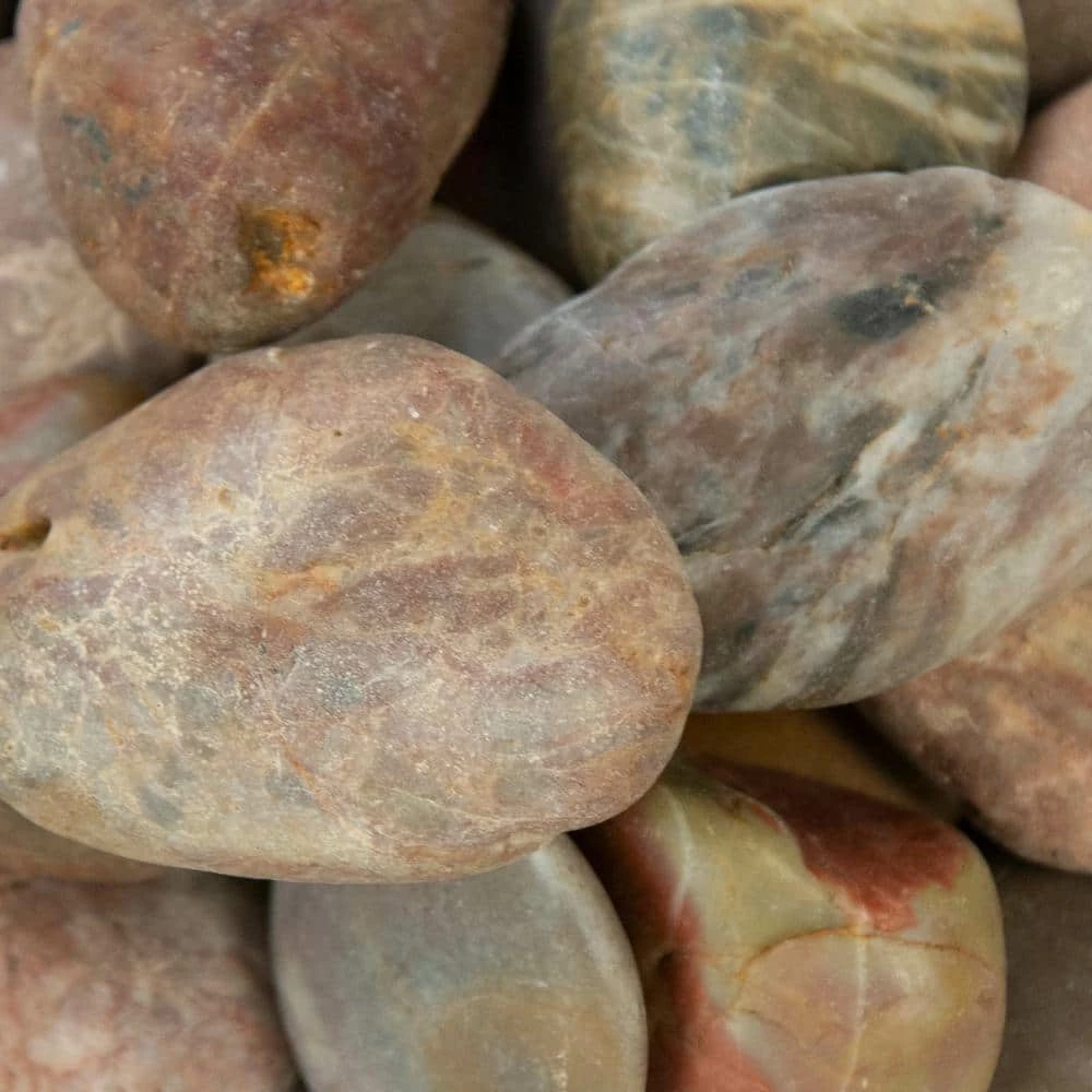 MSI Red Polished Pebbles 0.5 cu. ft . per Bag (0.75 in. to 1.25 in.) Bagged Landscape Rock - Image 7