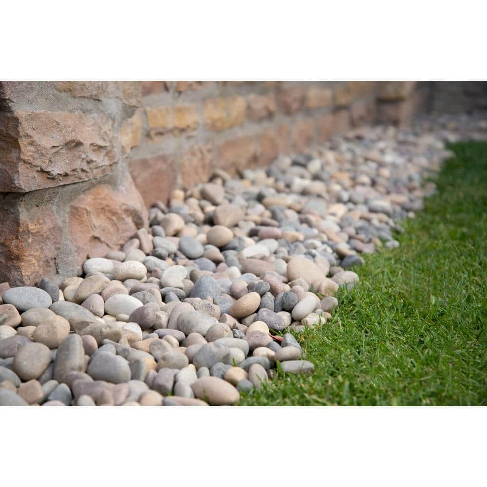 MSI Amazon 0.5 cu.ft. per Bag Medium (0.25 to 1.25 in.) Multi Bagged Landscape Rock - Image 5