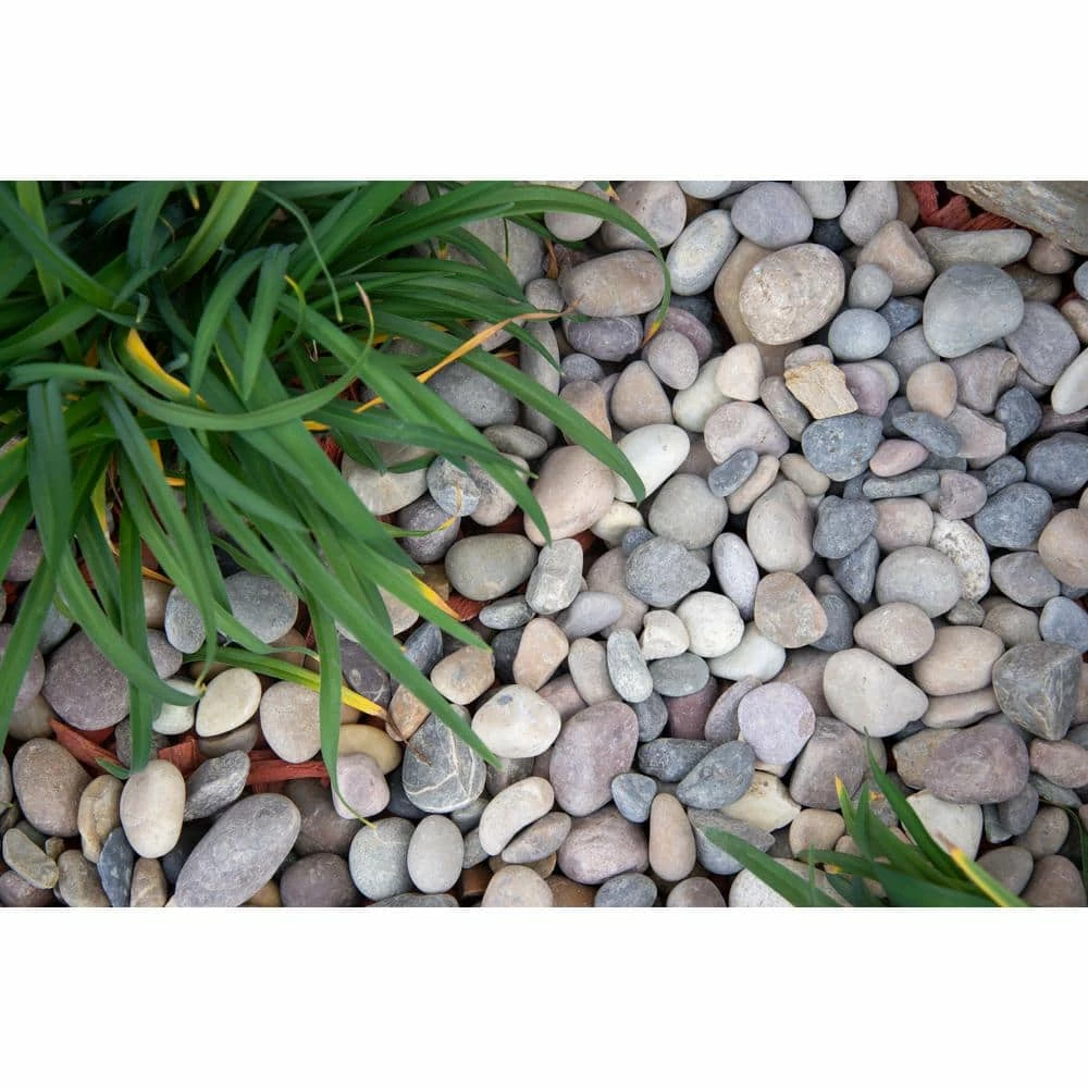 MSI Amazon 0.5 cu.ft. per Bag Medium (0.25 to 1.25 in.) Multi Bagged Landscape Rock - Image 3